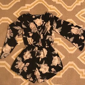 Floral bell sleeve romper